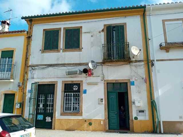 Semi-Detached House, Gaviao - 572000