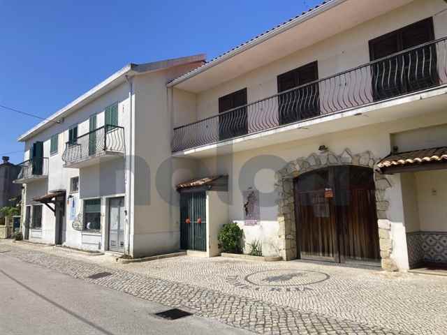 Building, Leiria - 483652