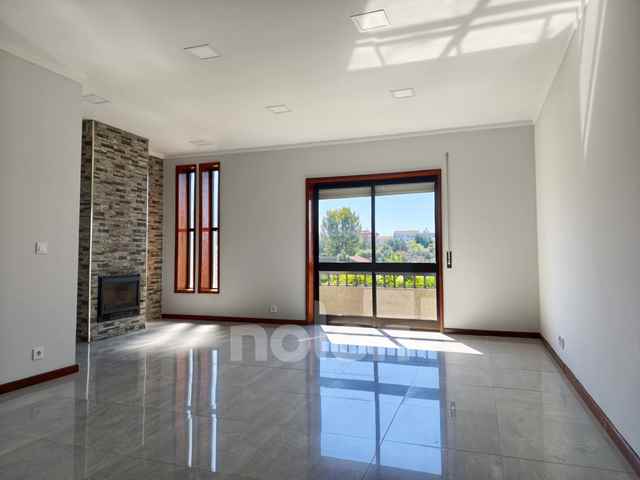 Apartamento / Piso, Santa Maria da Feira - 666154
