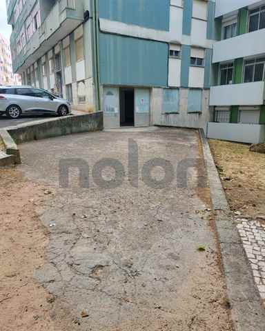 Loja, Sintra - 606623