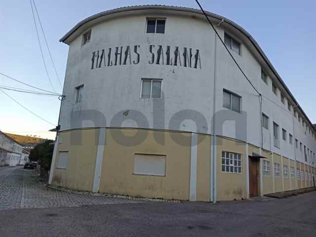 Edificio, Alcanena - 150005