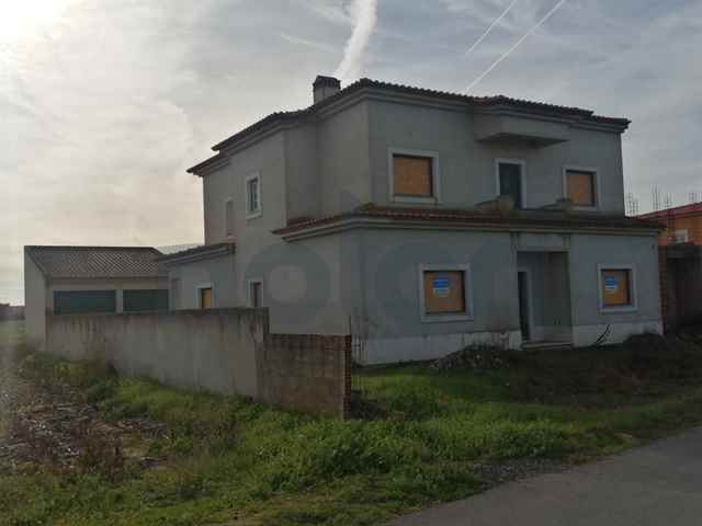 Semi-Detached House, Alpiarca - 122915