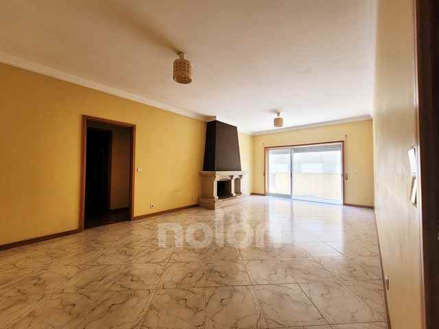 Apartamento, Maia - 600330