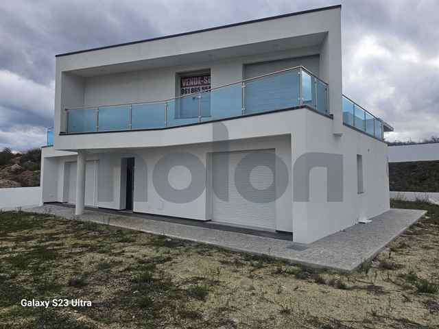 Moradia Isolada, Covilha - 573342