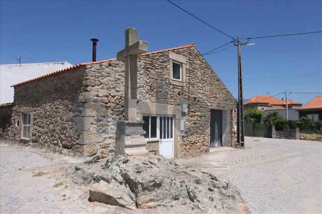 Moradia Isolada, Figueira de Castelo Rodrigo - 600381
