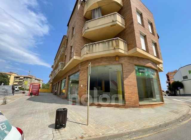 Store, Girona - 658057