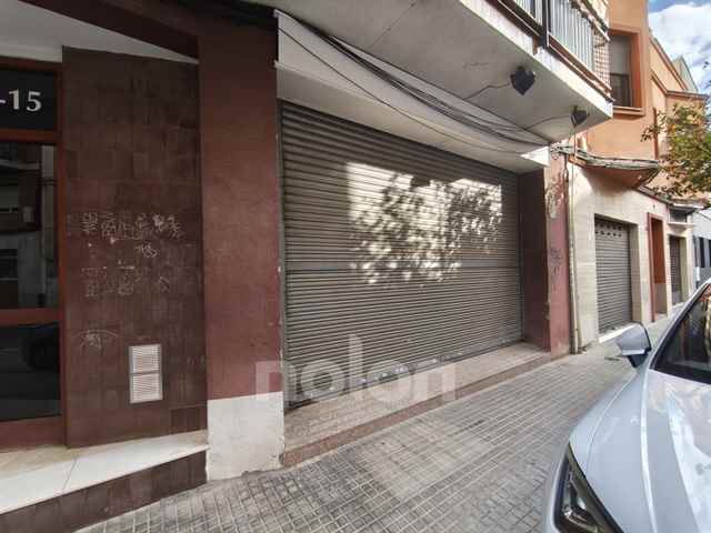 Loja, Barcelona - 392900