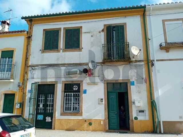 Moradia Geminada, Gaviao - 572000
